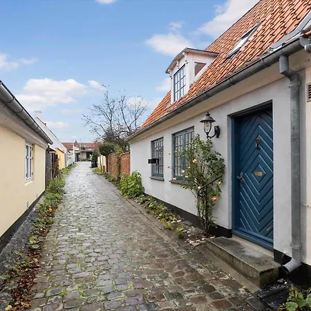 Ae282-marstal-dronningestraede-8