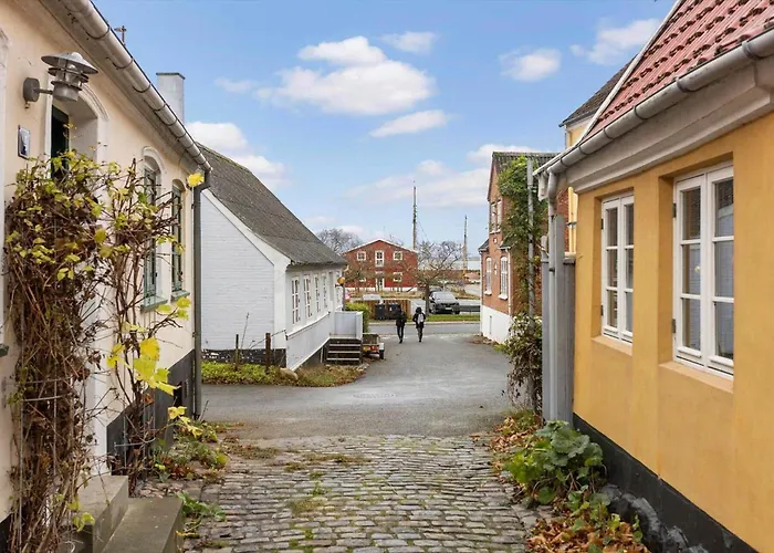 Ae282-marstal-dronningestraede-8 Semesterbostad *