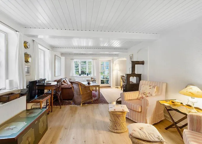 Ae282-marstal-dronningestraede-8 * Marstal